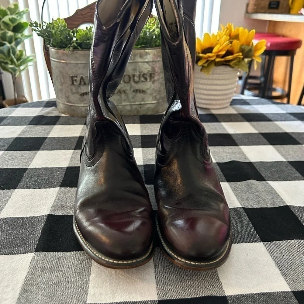 Laredo size 8 men's made in the USA leather cowboy boots cherry brown